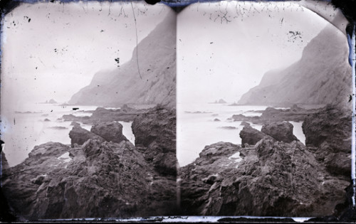 Stereoscopic View of Rocky Coastline