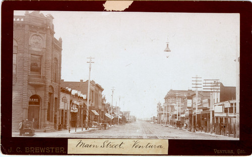 Main and Oak Streets, Ventura