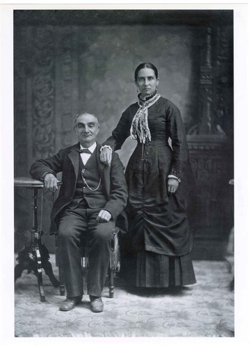 Victor Ustasaustagui and Maria del Espíritu Ortega