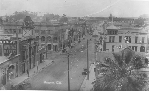 Ventura Street Scene