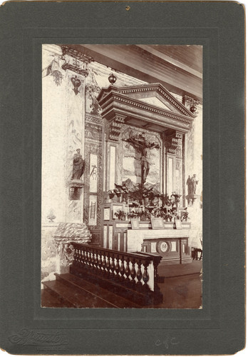 Ventura Mission - Altar