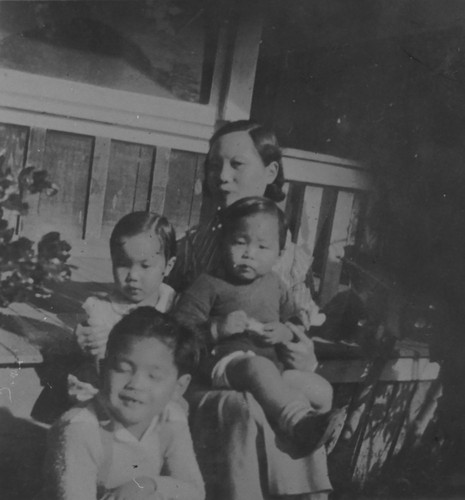 Grouping of Children: James Jue, Jr., Barbara Jue, Daisy Jue, Kenny Jue