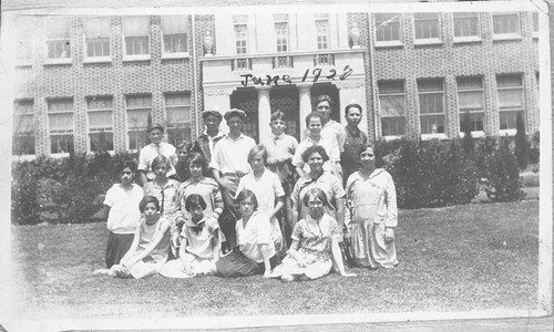 Isbell School Kids, 1927