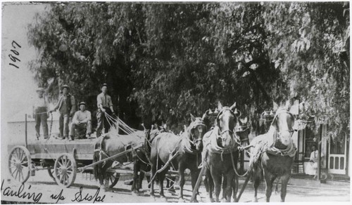 Frank Howard's Team Leaving Town for the Oilfields, Fillmore