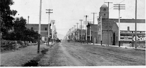 Main Street, Santa Paula