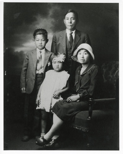 Fujita Family Portrait, 1928 — Calisphere