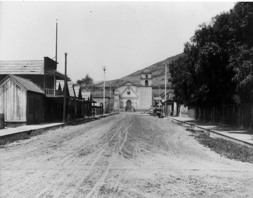 San Buenaventura Mission and Old Chinatown
