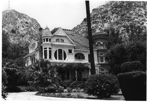 Newhall Mansion