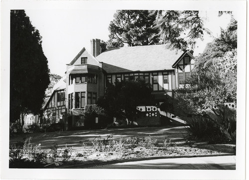 Charles Teague Mansion