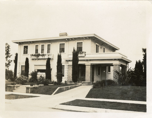 Lathrop House, Oxnard