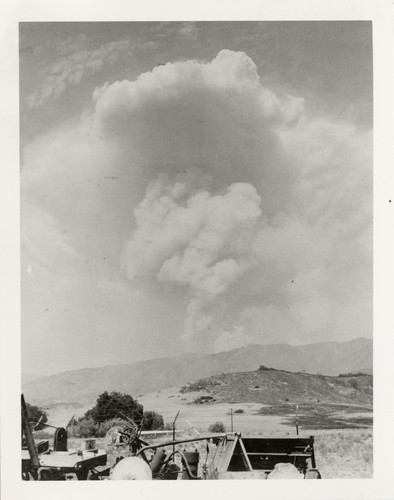 Bear Canyon Fire from Meiners Oaks Camp