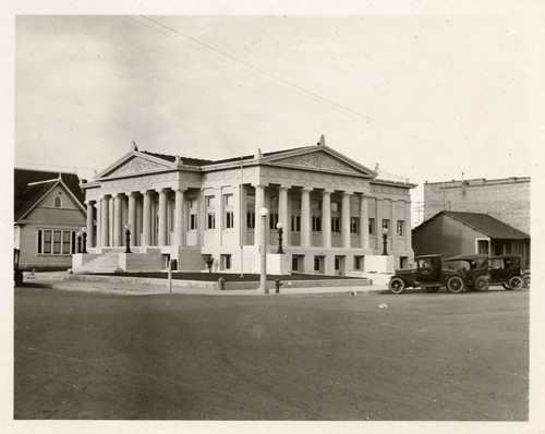 Oxnard Carnegie Library — Calisphere