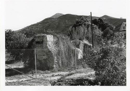 Mission Aqueduct at Cañada Larga Road