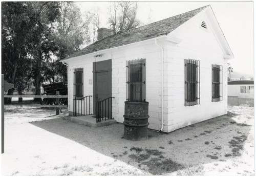 Library, Strathearn Park, Simi