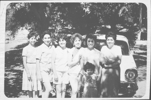 Women at Steckel Park, Santa Paula