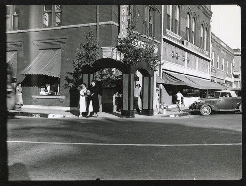 Northeast Corner of 5th and B Streets, Oxnard