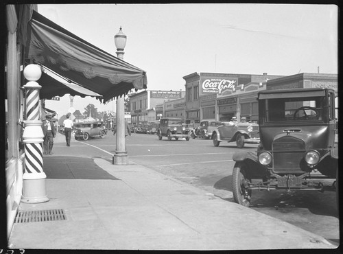 5th and A Street Intersection Looking North toward B Street, Oxnard