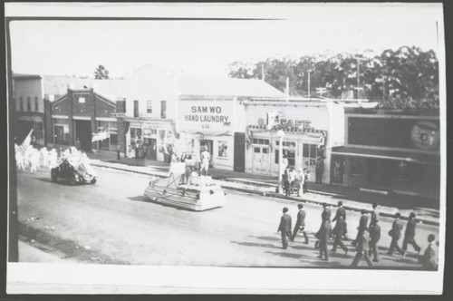 Parade on Oxnard Boulevard