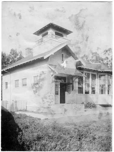 Exterior of the Oxnard Ocean View School