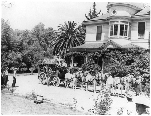 Group Photo in Front of Camarillo Residence