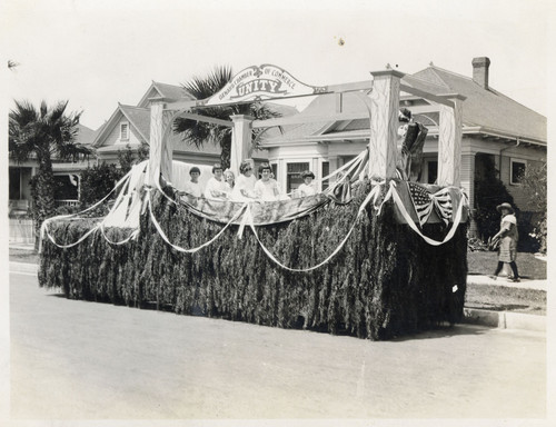 Parade along C Street, Oxnard Chamber of Commerce Float