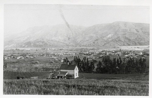 Distant View of Santa Paula, 1891