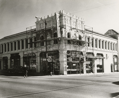 Building Restoration, Chestnut and Main Streets