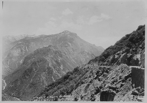 New road being built into Kings Canyon from Grant Park