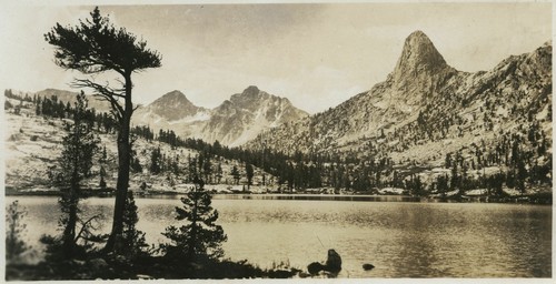 One of Rae Lakes - Finn Dome and Glen Pass Ridge - high Sierras