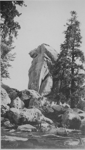 Stype Rock on old trail in Kings River Canyon