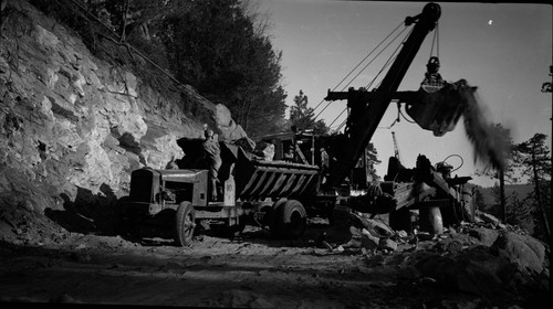 Pictures of building Road to Kings Canyon Kings Highway roadway