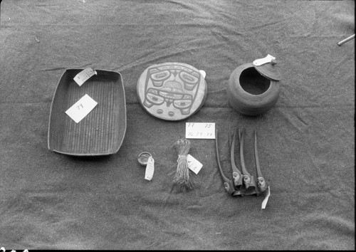 Indian Baskets, Close-up photos with identification numbers