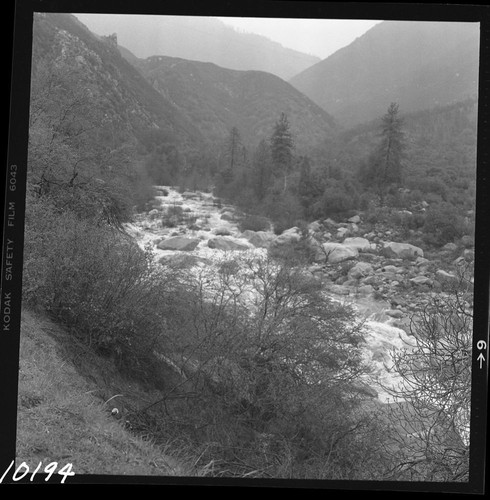 Middle Fork Kaweah River floods and storm damage High Water 1500 CFS