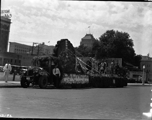 Fresno, Giant Sequoia Section, American Legion Float. (Big Tree Float)