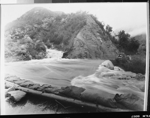 Floods and storm damage, Generals Highway washout