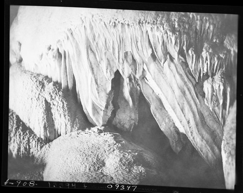 Crystal Cave Interior Formations, flowstone, Dome in Dome Room