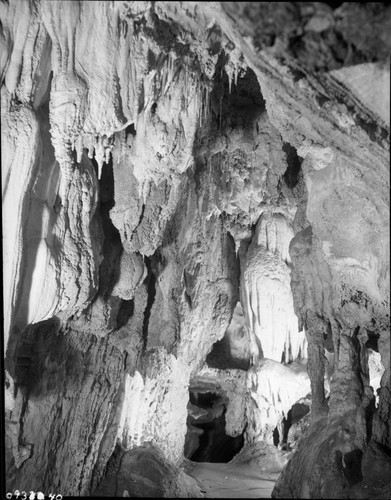 Crystal Cave Interior Formations, Entrance to Junction Room