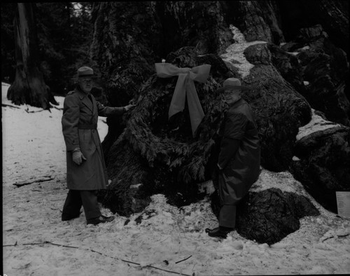 Nation's Christmas Tree Ceremony, 1968. NPS Groups, Park Superintendents. L to R: Supt. John McLaughlin and Russ Grater, Chief Park Interpreter