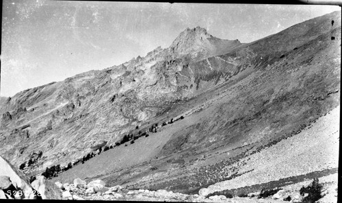 High Sierra Trail Investigation, view NW from trail below Tamarack Lake. Talus Slopes