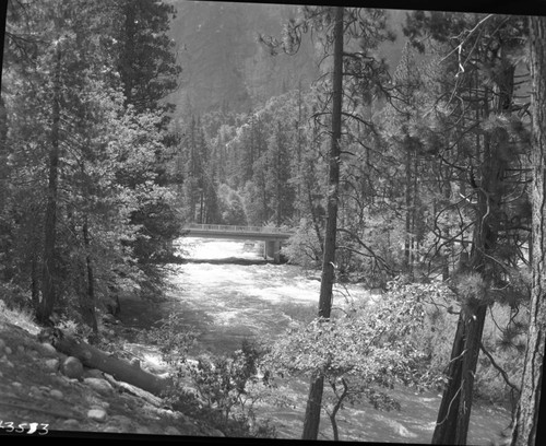 South Fork Kings River, Cedar Grove Area, east of NPS Corrals. Bridges