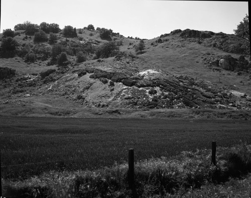 HWY 198 at Allens Gap, Exfoliation and weathering, Exfoliating Granite near Lemon Cove