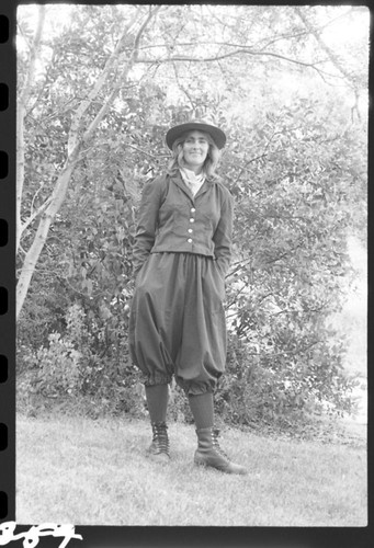 Interpretive Activities, NPS Individuals Seasonal Darcy Aston portrays Fanny Tharp, first woman to climb Moro Rock