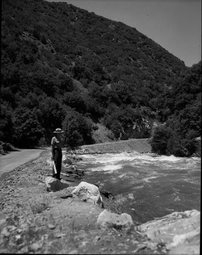 Floods and Storm Damage, High water, South Fork Kings River. Individual unidentified