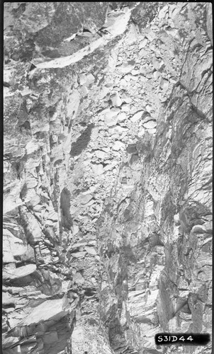 Hamilton Gorge, SNP. Exfoliation and Weathering, view up Hamilton Gorge showing formation. Trail routes