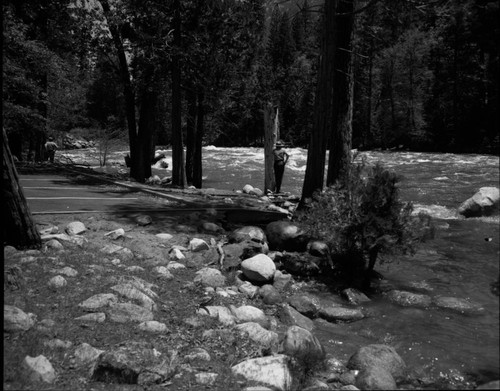 Floods and Storm Damage, High water, South Fork Kings River, site of Concessioner development