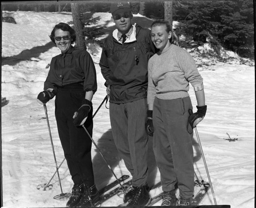 Skiing, Ranger Jack Anderson, Joyce Arnold, Corinn Richardson. NPS Individuals, Misc. Groups