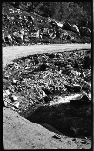 Floods and storm damage, washout on Generals Highway