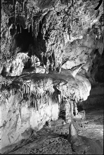 Crystal Cave, Junction Room, Interior Formations