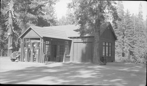 Concessioner Facilities, Gas station