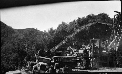 Construction, road construction at Amphitheater Point